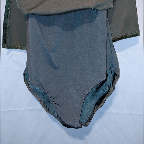 Velvet velour green dance dress - Picture 6 of 6